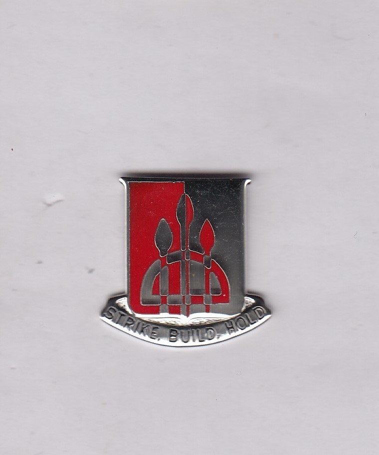 US Army 983rd Engineer Battalion DUI crest c/b clutchback badge G-23