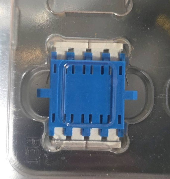 FS 12067 LC/UPC to LC/UPC quad single mode adapter with flange