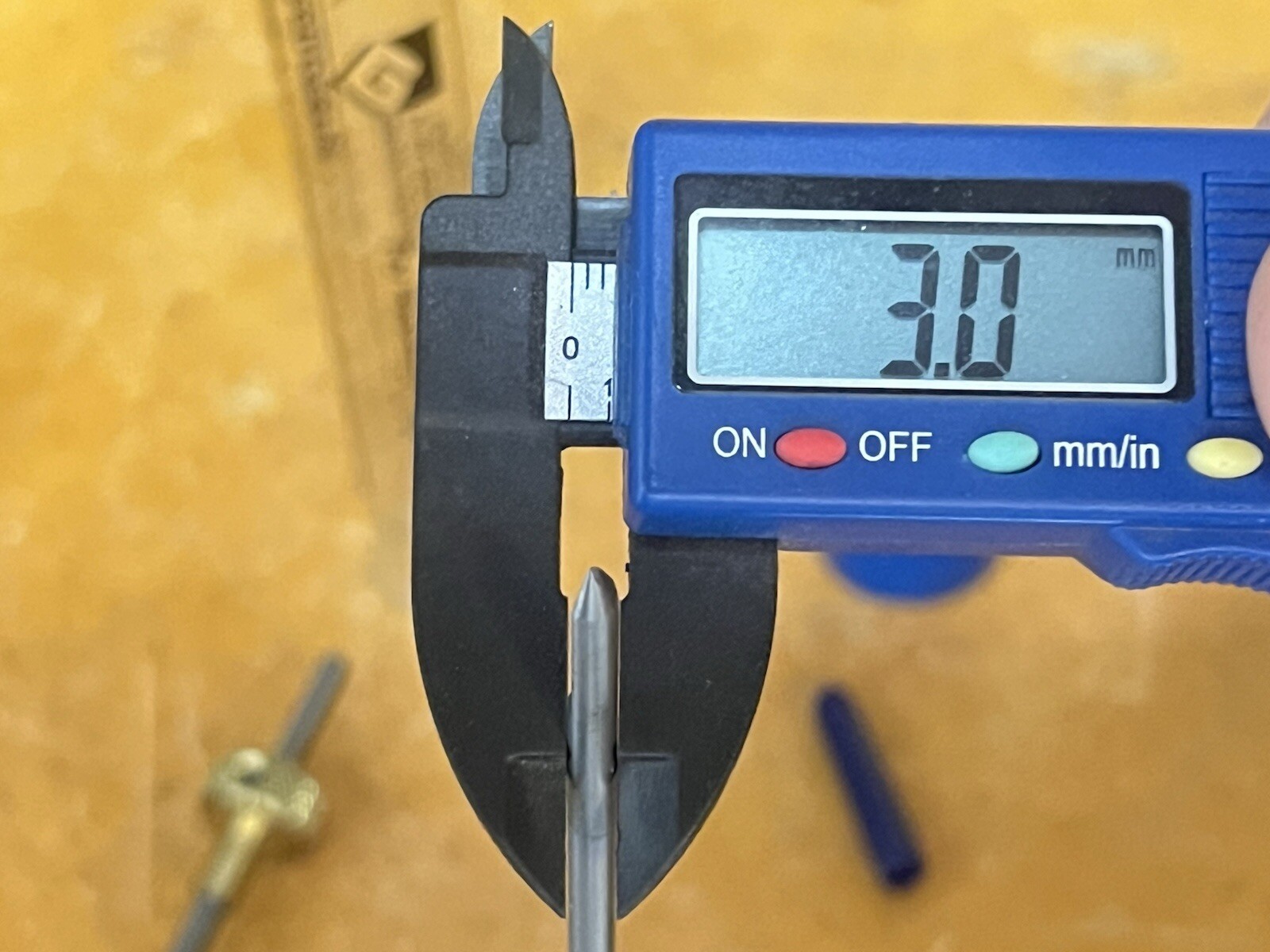 GRAVOGRAPH CUTTERS FOR RESHARPING ~