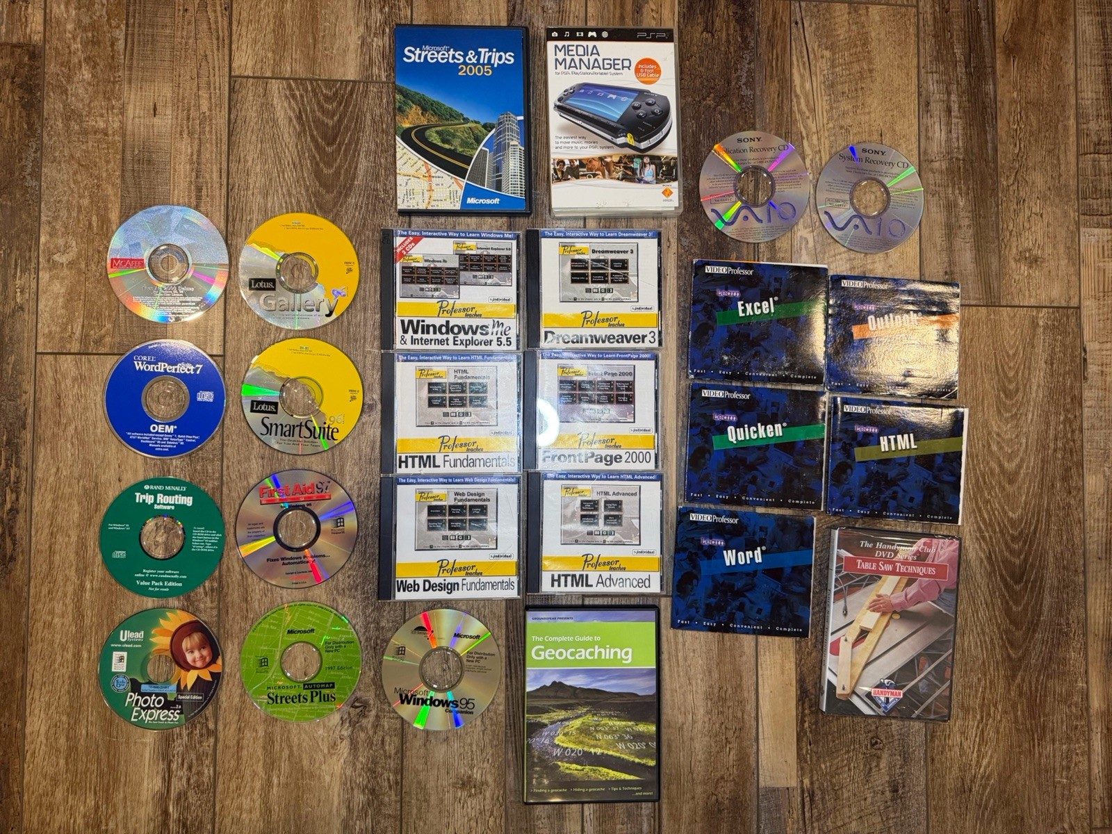 Microsoft Vintage Software CD-ROM Lot 26 Windows 95 VideoProfessor Corel Sony