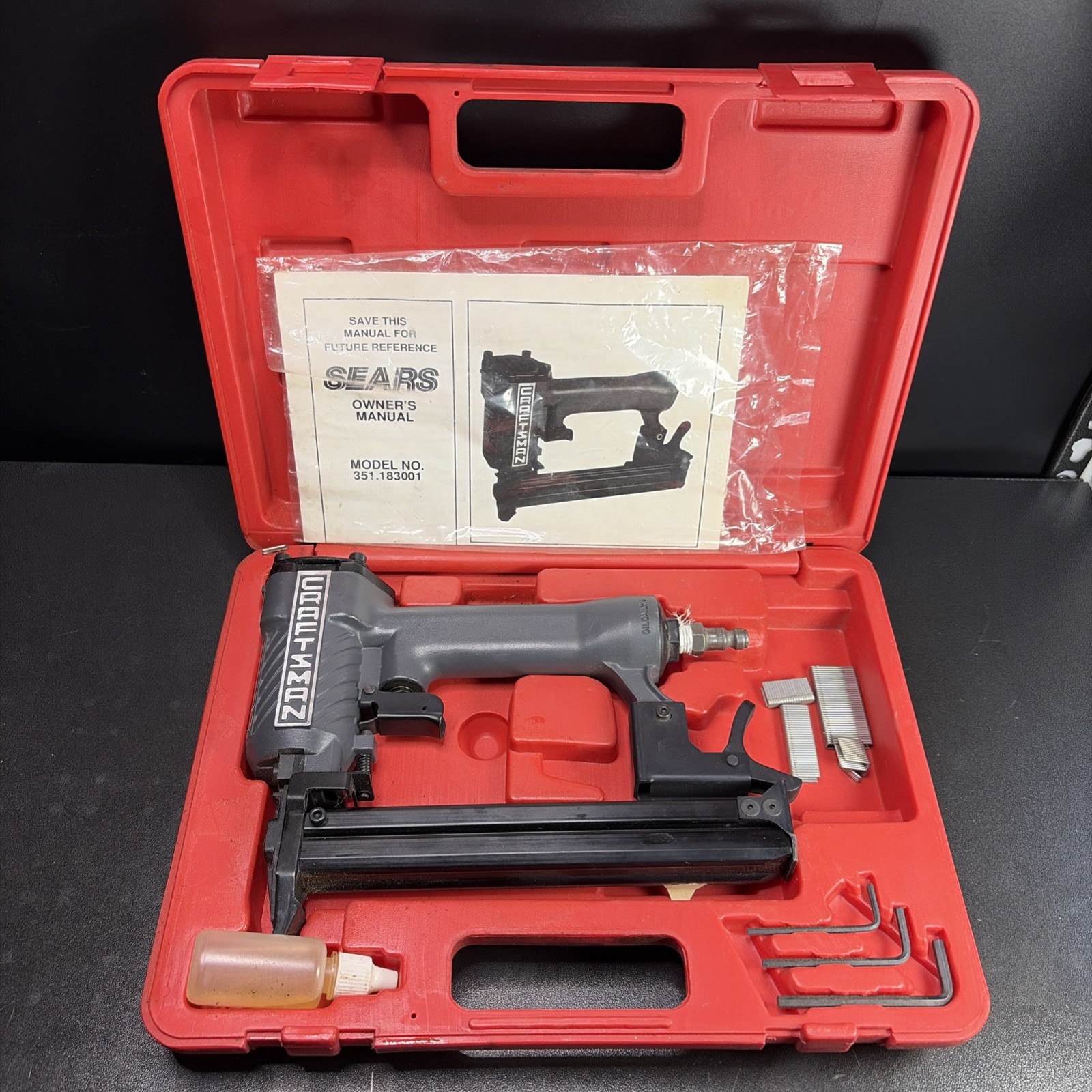 Craftsman 351-183001 Pneumatic 1/4" Crown Stapler 1/2 - 7/8" Length 18 Gauge