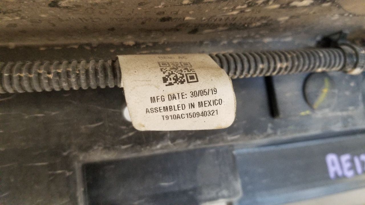 19 CHEVY SILVERADO 1500 AIR SHUTTER 6.2L L87
