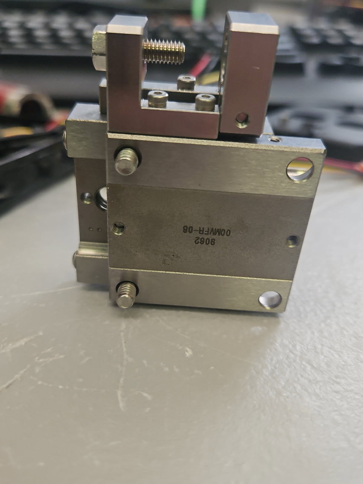 Newport 9062 Manual Linear Stage 9062-com