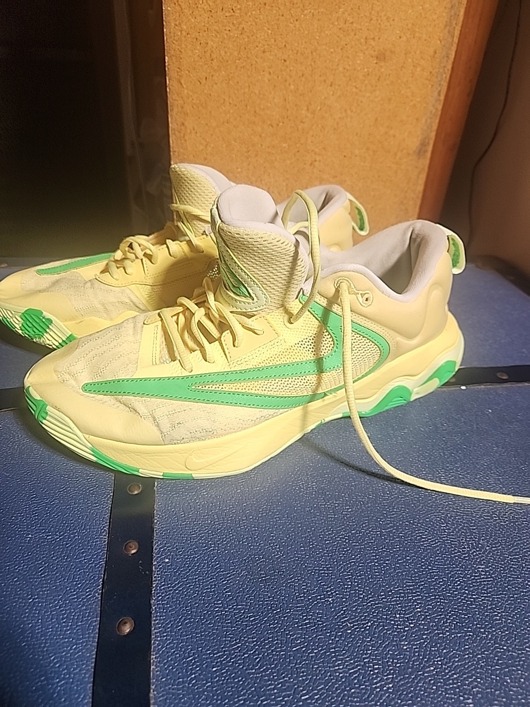 Nike Mens Giannis Immortality 3 Basketball Shoes Yellow/Green Size 11 .5