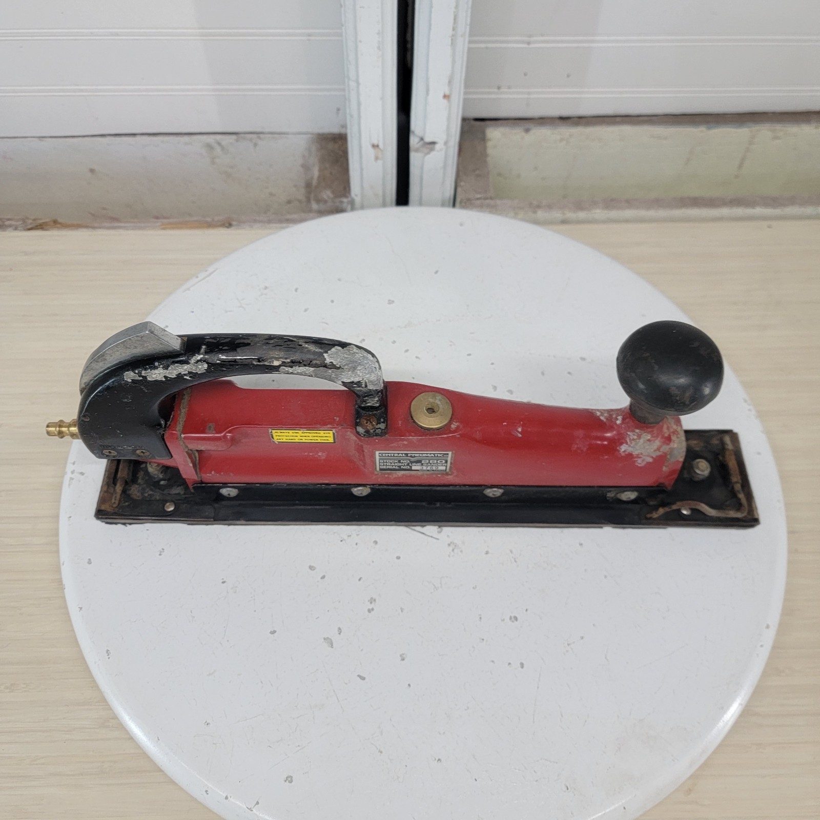 Central Pneumatic 280 Straight Line Air Sander Tested Working Long Board