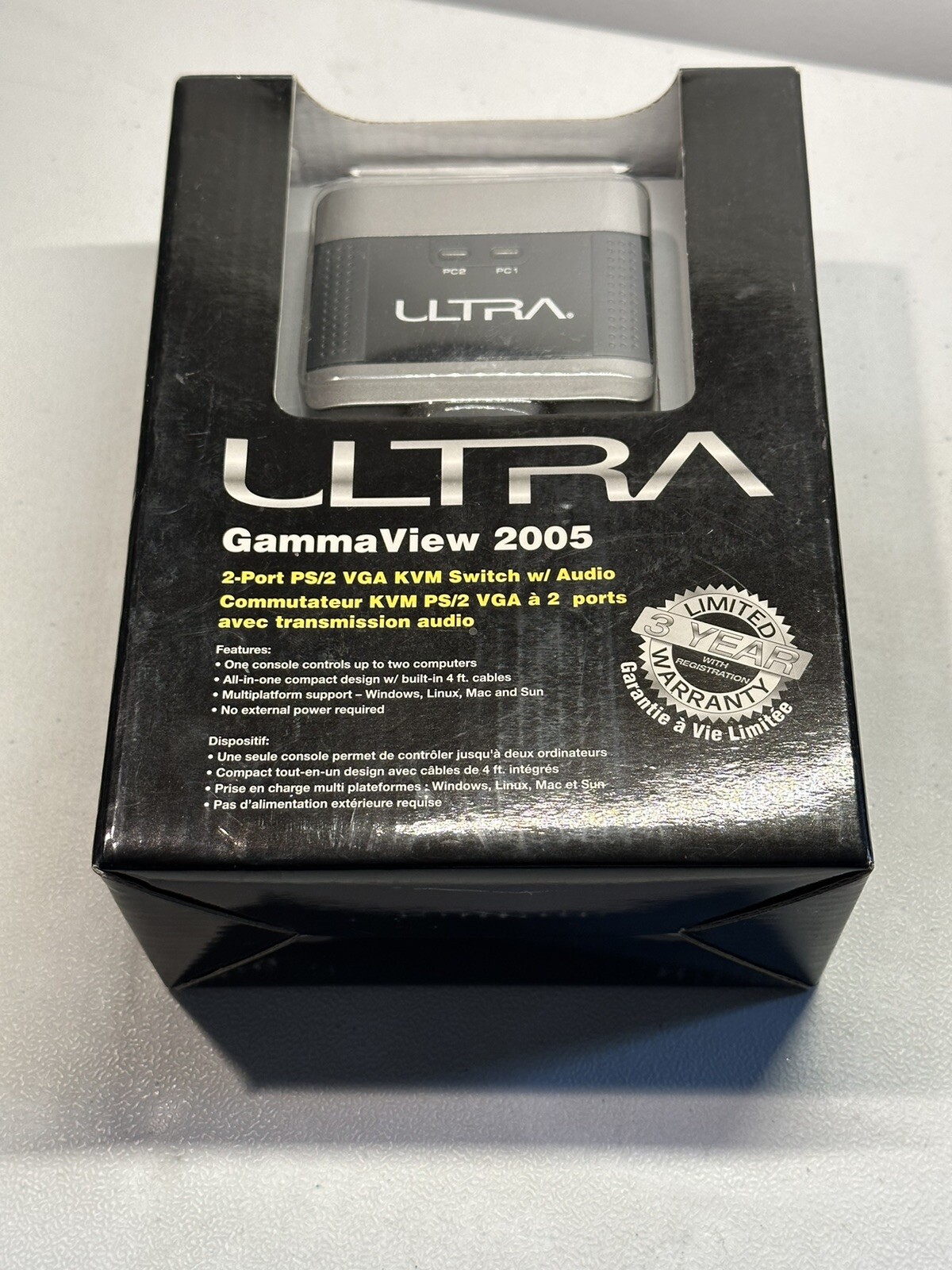 Ultra GammaView 2005 2-Port KVM Switch PS/2, VGA, Audio U12-40714 B5