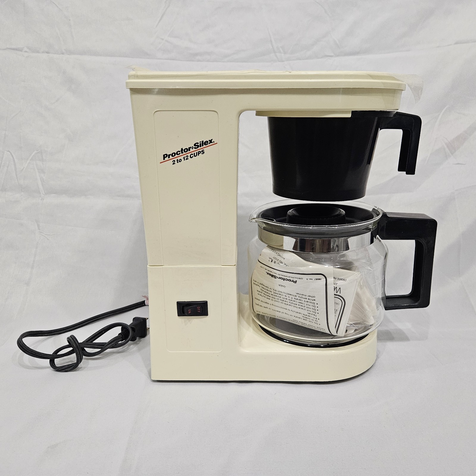 NEW Proctor-Silex A600 Automatic Drip White Coffee Maker 2-12 Cup W/ FILTERS