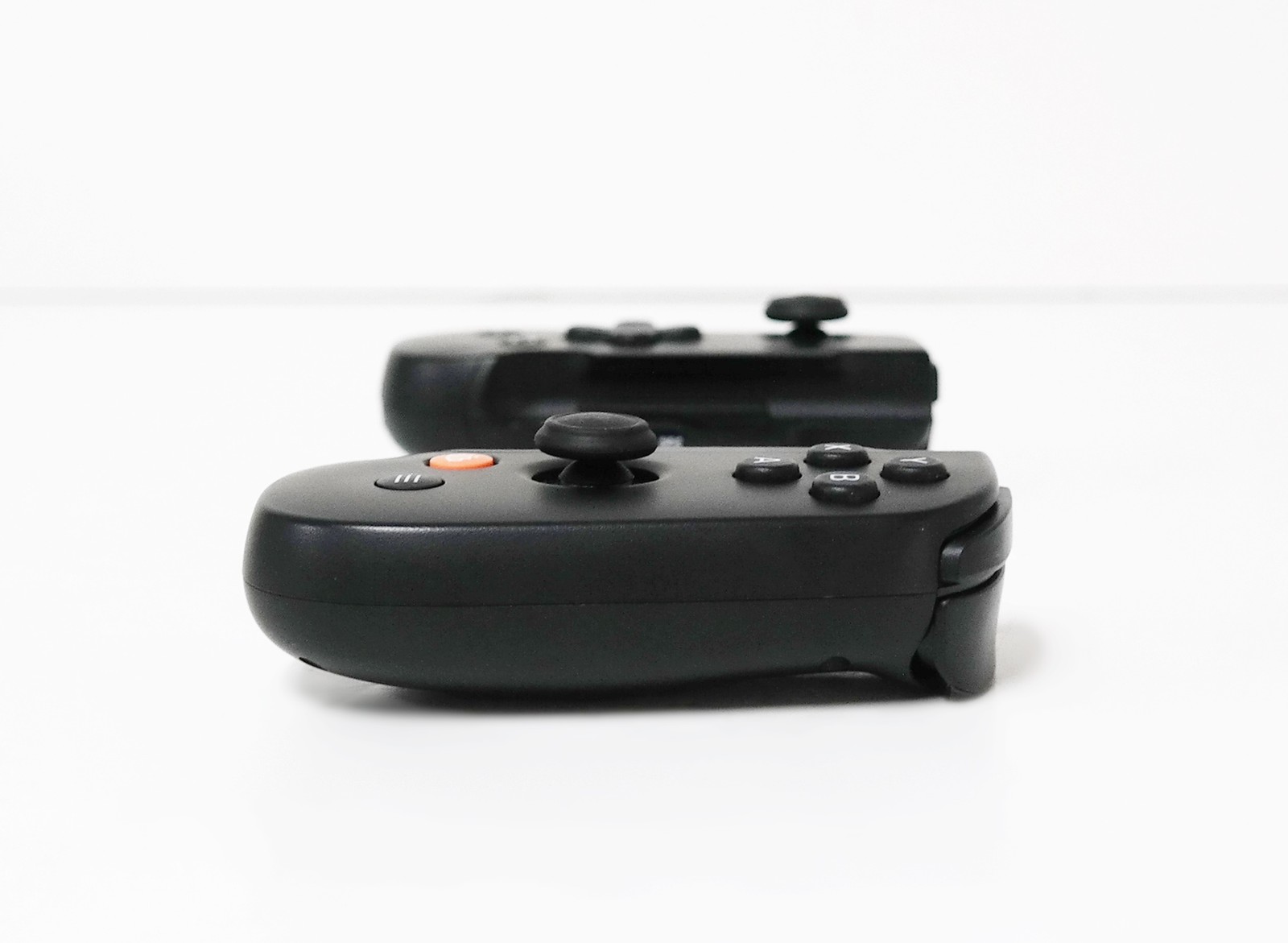 Backbone One BB-02-B-X Mobile Gaming Controller for iPhone - Black