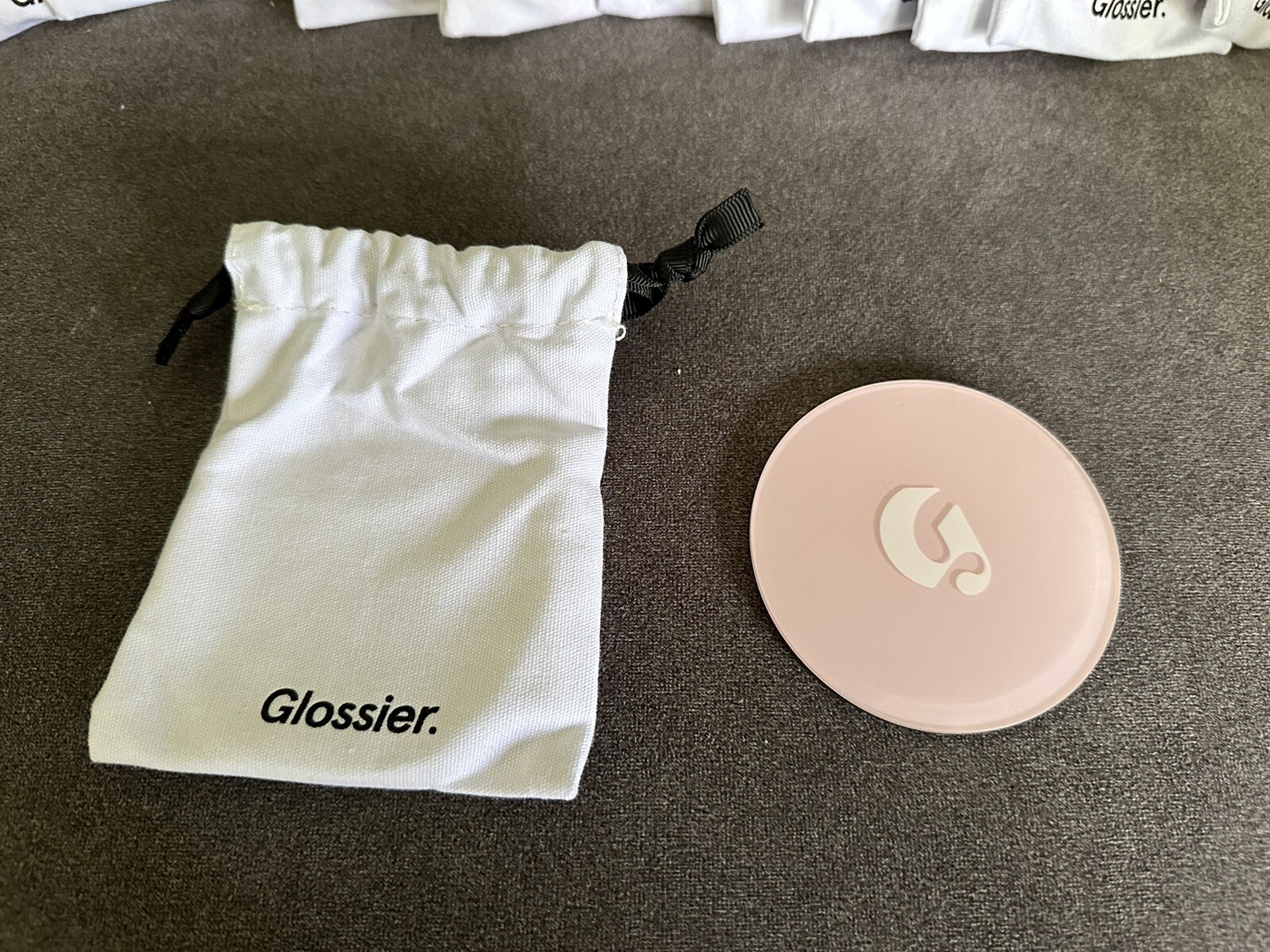 NWT Glossier "You Look Good" Hand Pocket MIRROR Makeup Beauty Diameter 3.25in