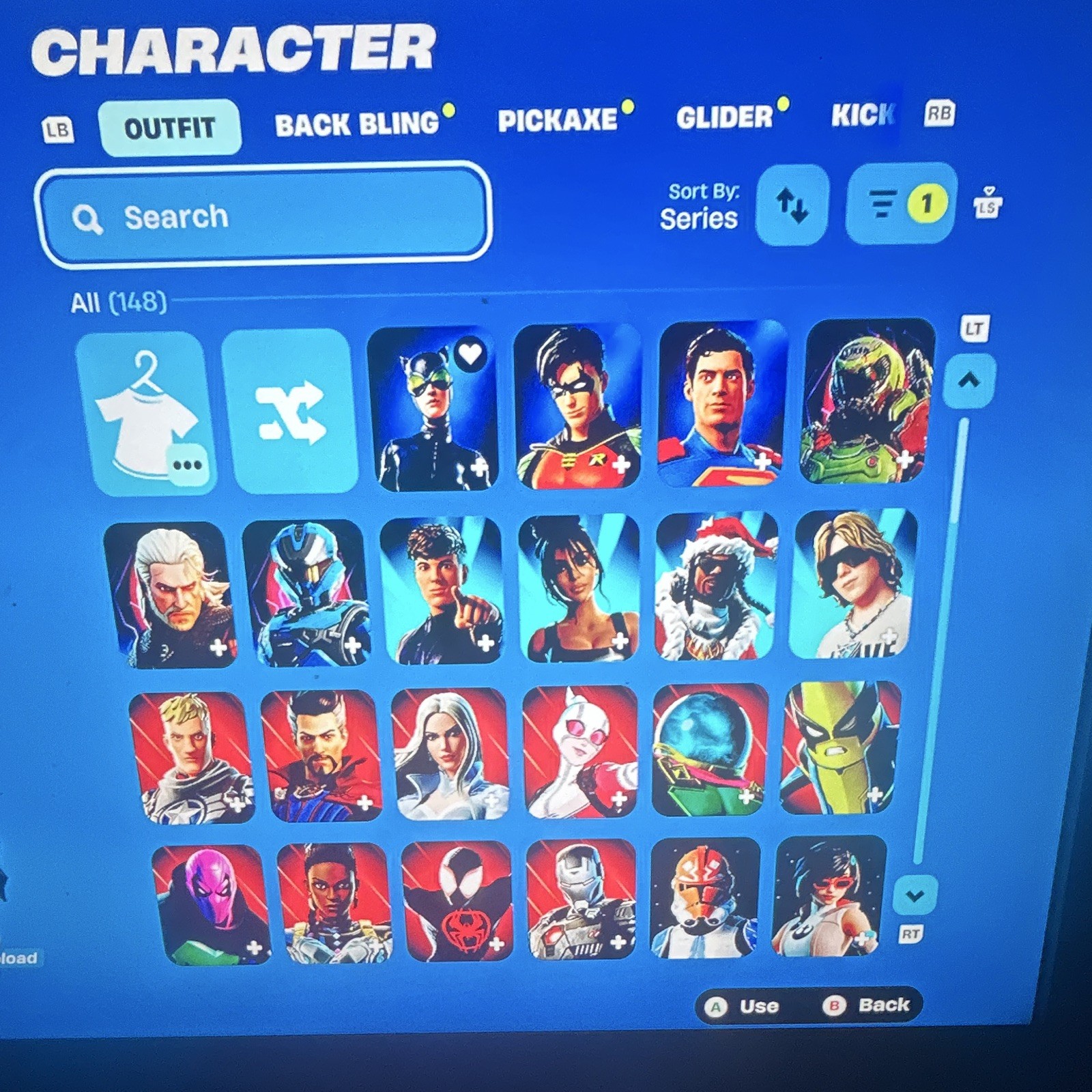 has some sweaty skins started chapter 2 lmk if you wanna see any more pics  -_-.