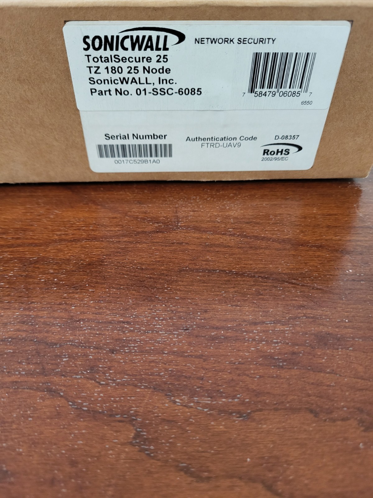 SonicWALL TZ 180 TotalSecure 25 5-Port Wired Router (01-SSC-6085)