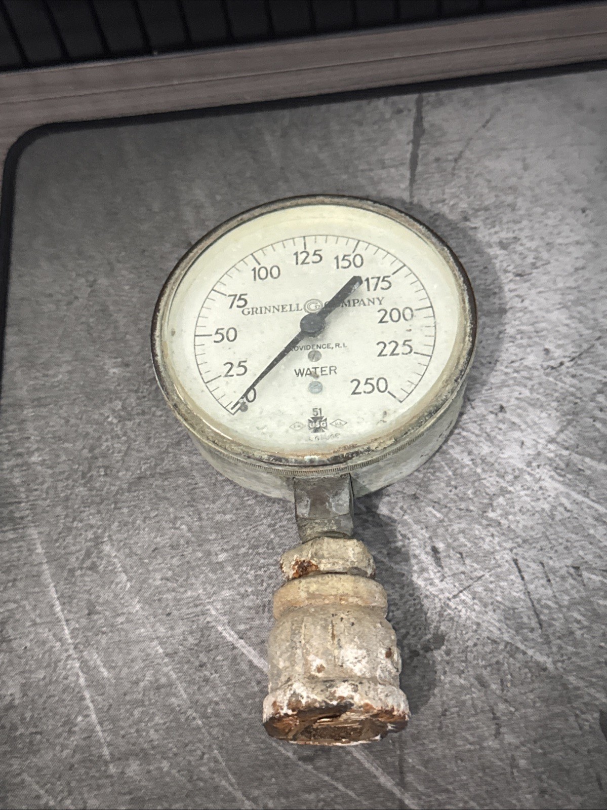 Vintage Grinnell Company brass water pressure 51 gauge.