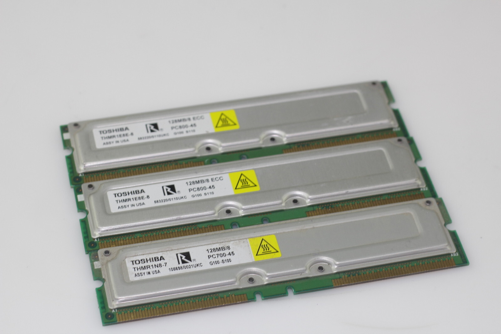 lot of 3 Toshiba 128 MB PC800-45 pc700-45
