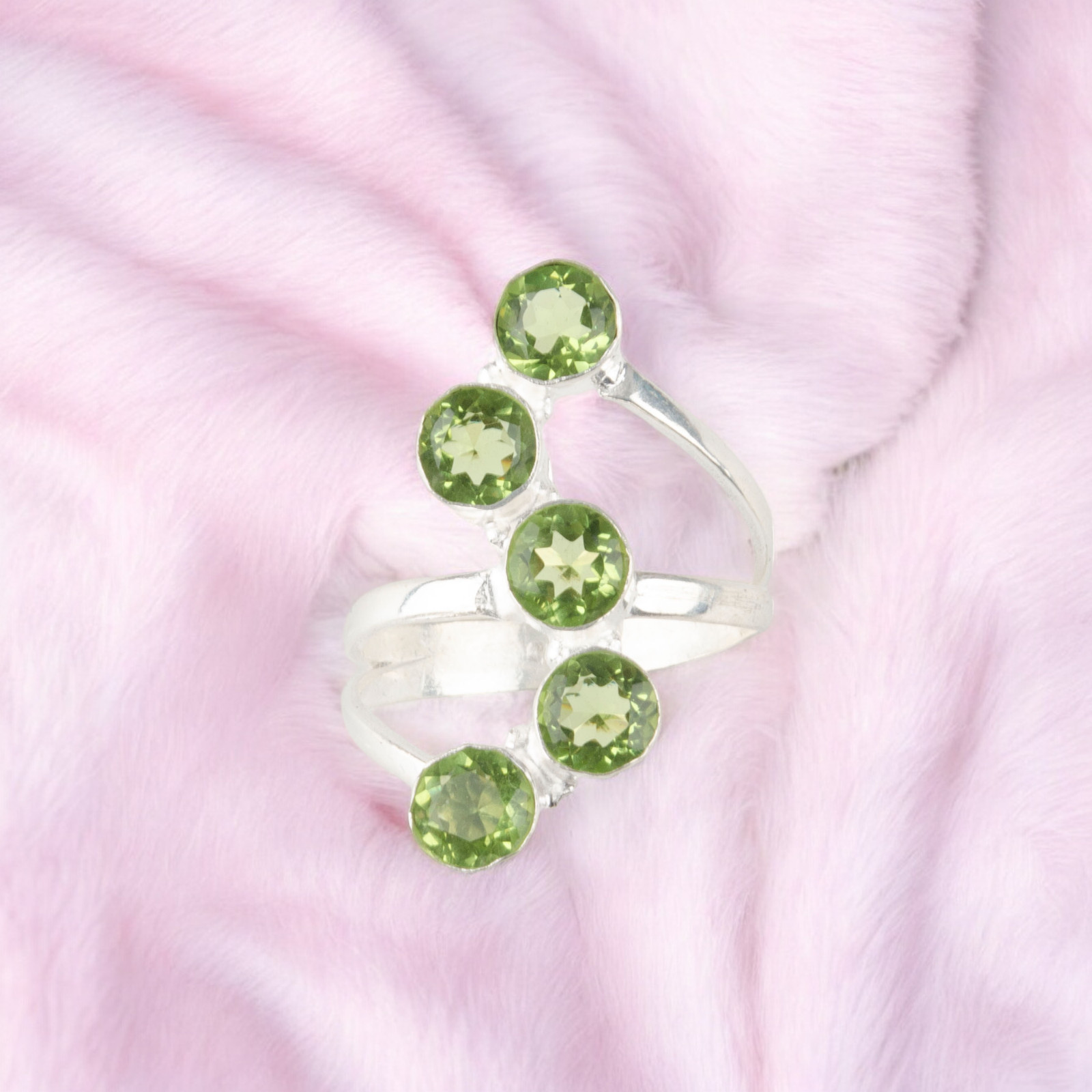 Natural Peridot Gemstone 925 Sterling Silver Jewelry Handmade Ring Wedding Gift