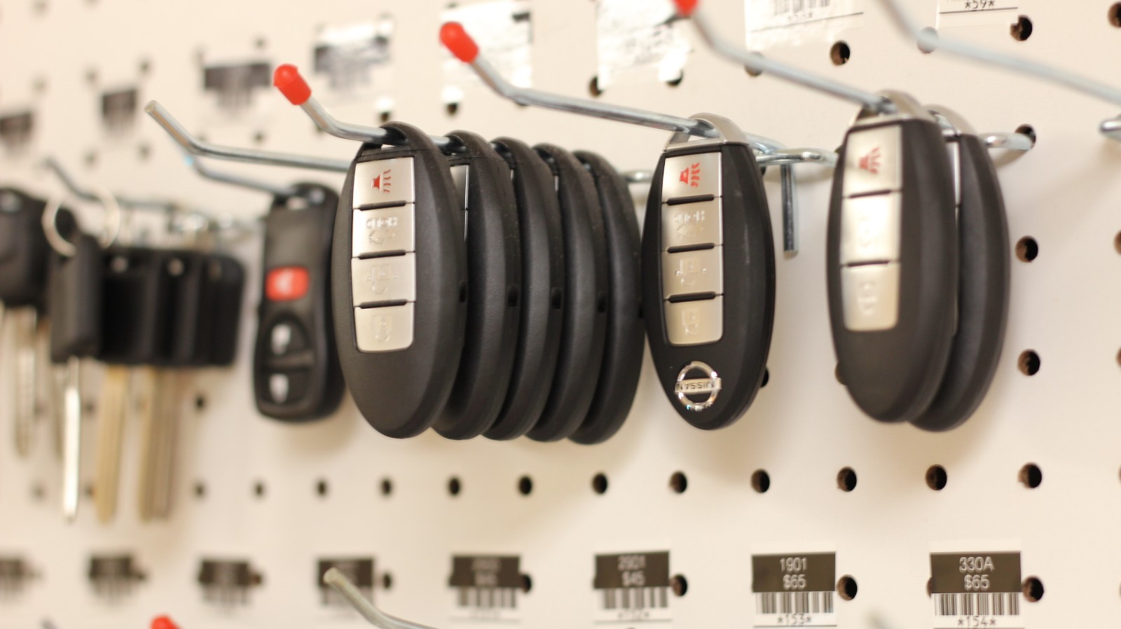 J301-J400. Replacement key for Leer Bauer locks, Pre cut to code Local Locksmith