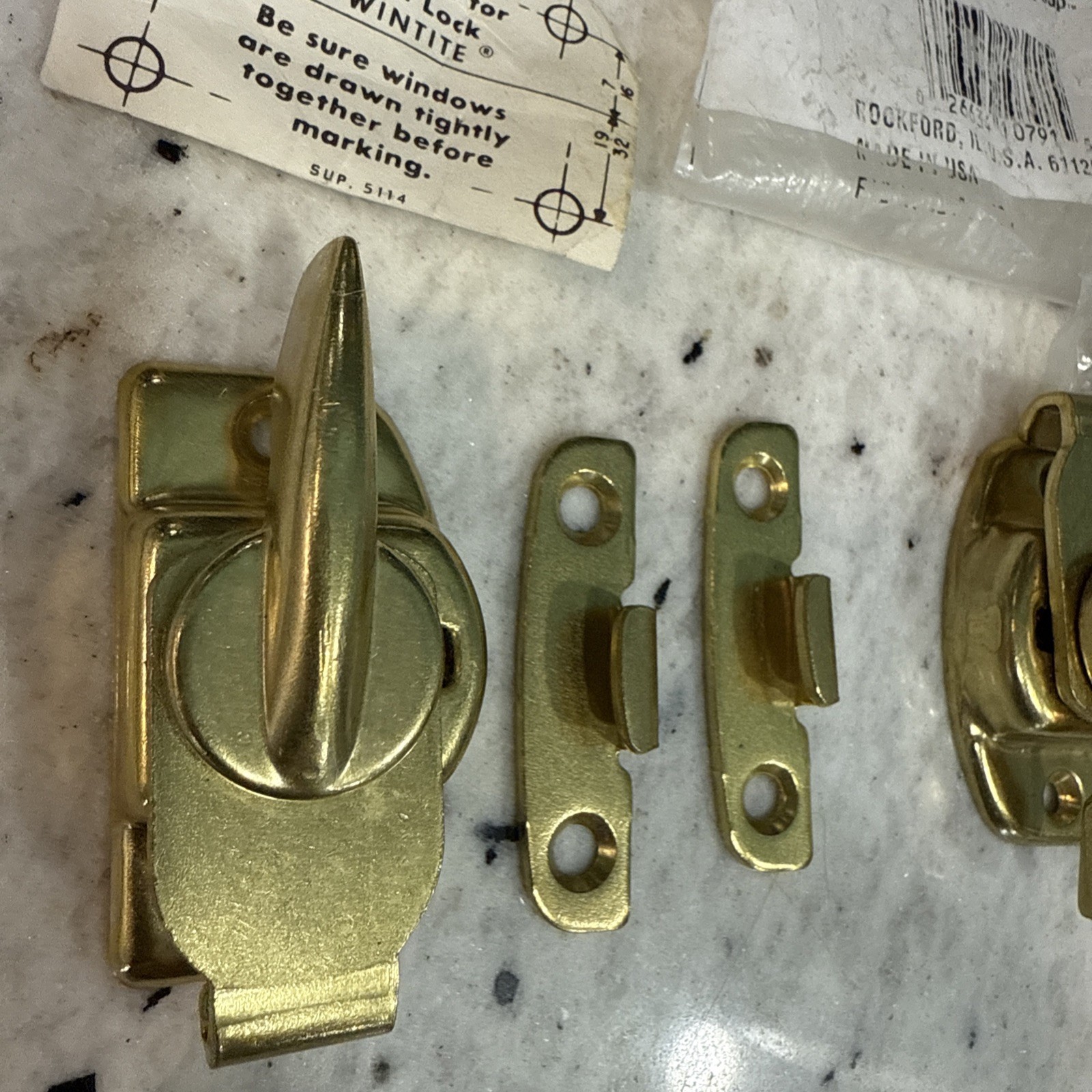 NEW Amerock BP7045-3 Sash / window Lock NOS