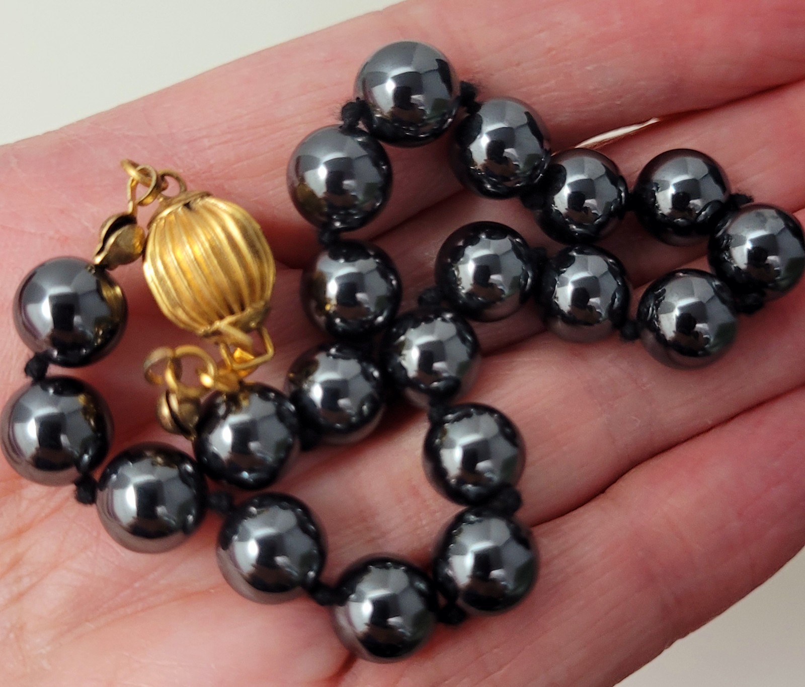 VTG BLACK HEMATITE STONE BEADED ANKLET 9" LONG HAND KNOTTED - USA