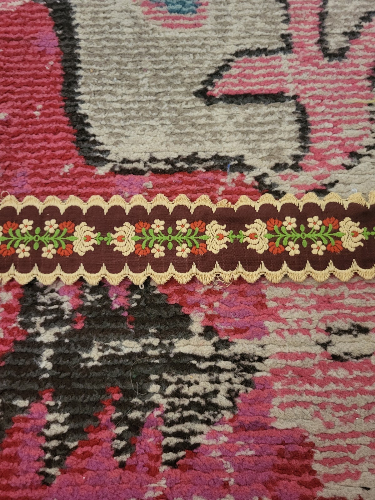 VTG 70" floral retro trim brown with cream and orange thick sewing ribbon floral