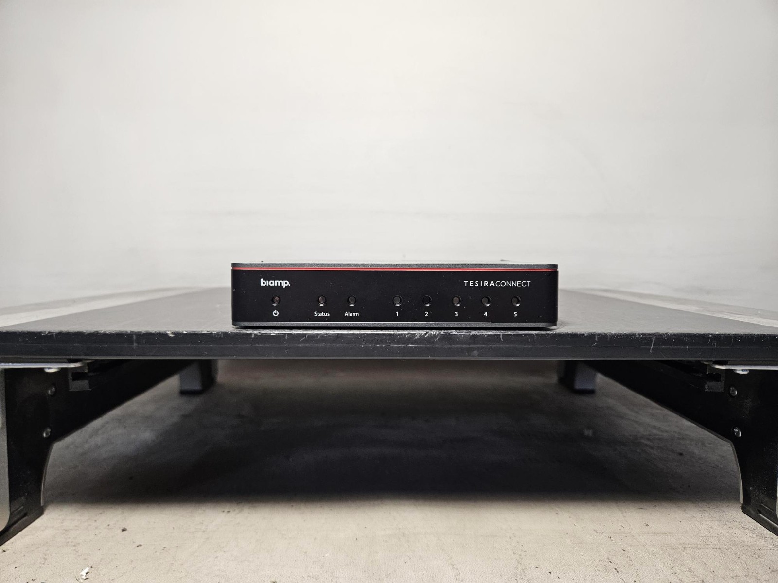 BIAMP SYSTEMS TesiraCONNECT AVB (Audio Video Bridging) Device