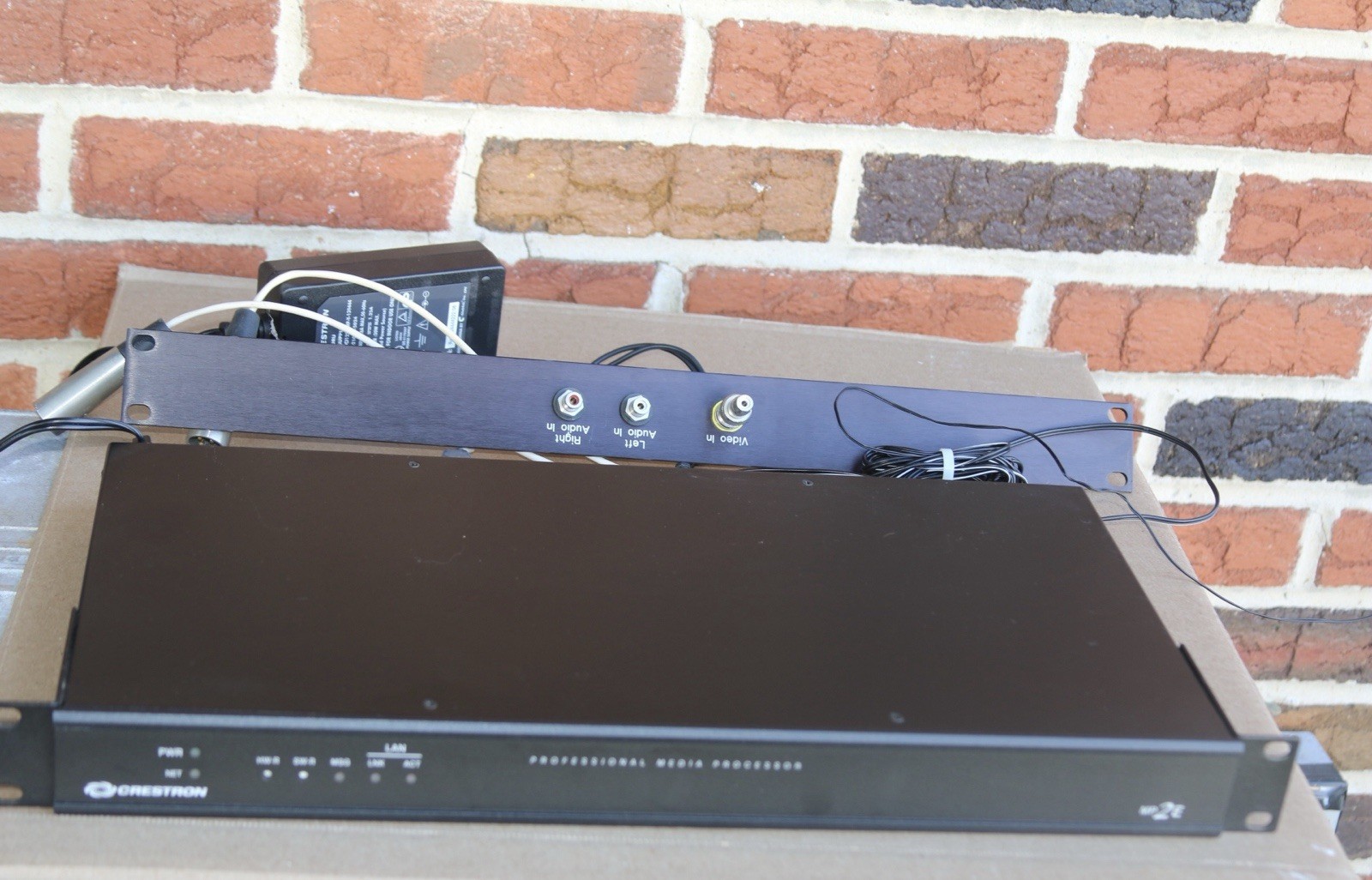 CRESTRON MP2E Professional Media Prpcessor w/ Power Supply & Rack Mounts & Extra
