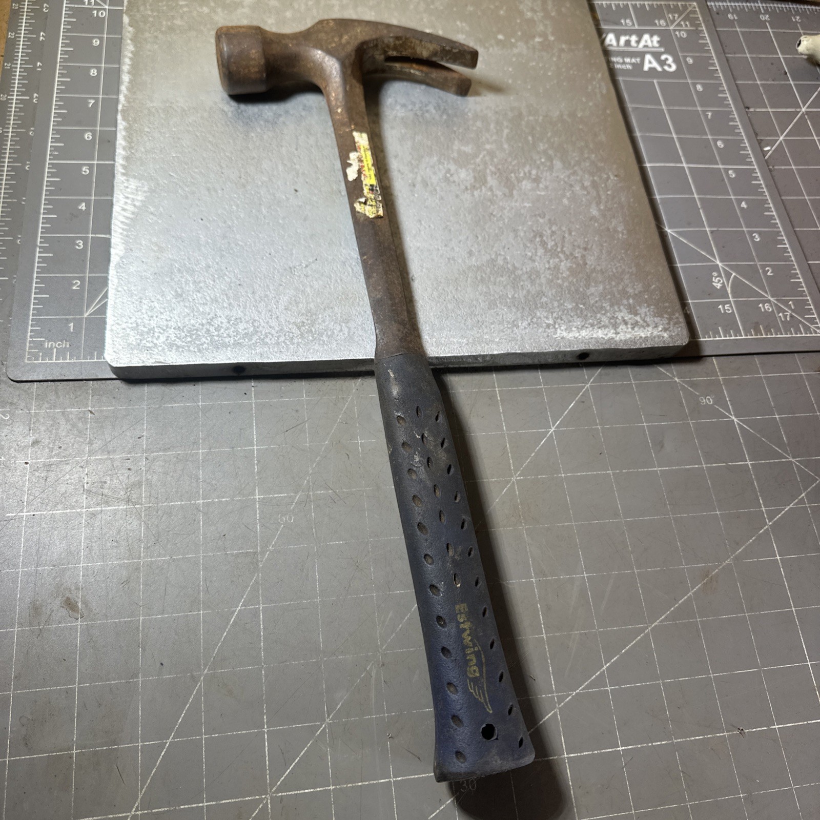 Estwing Hammer 28oz Waffle Head Straight Claw Framing 16 1/4” Length USA