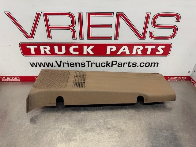 KENWORTH  S60-1482-0001652 TRIM - B PILLAR, LWR