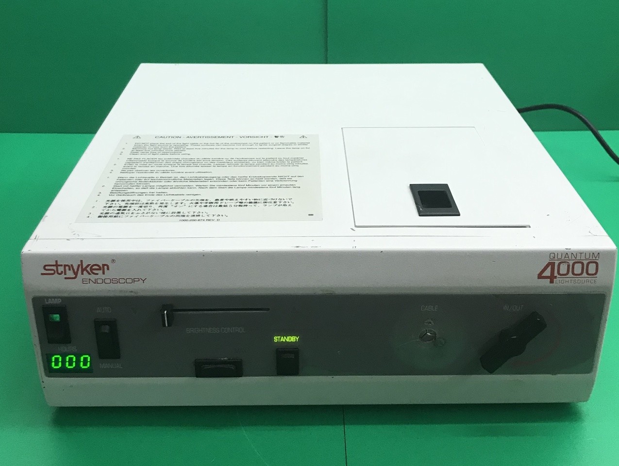 Stryker Endoscopy Quantum 4000 Light Source, Model 220-170-000