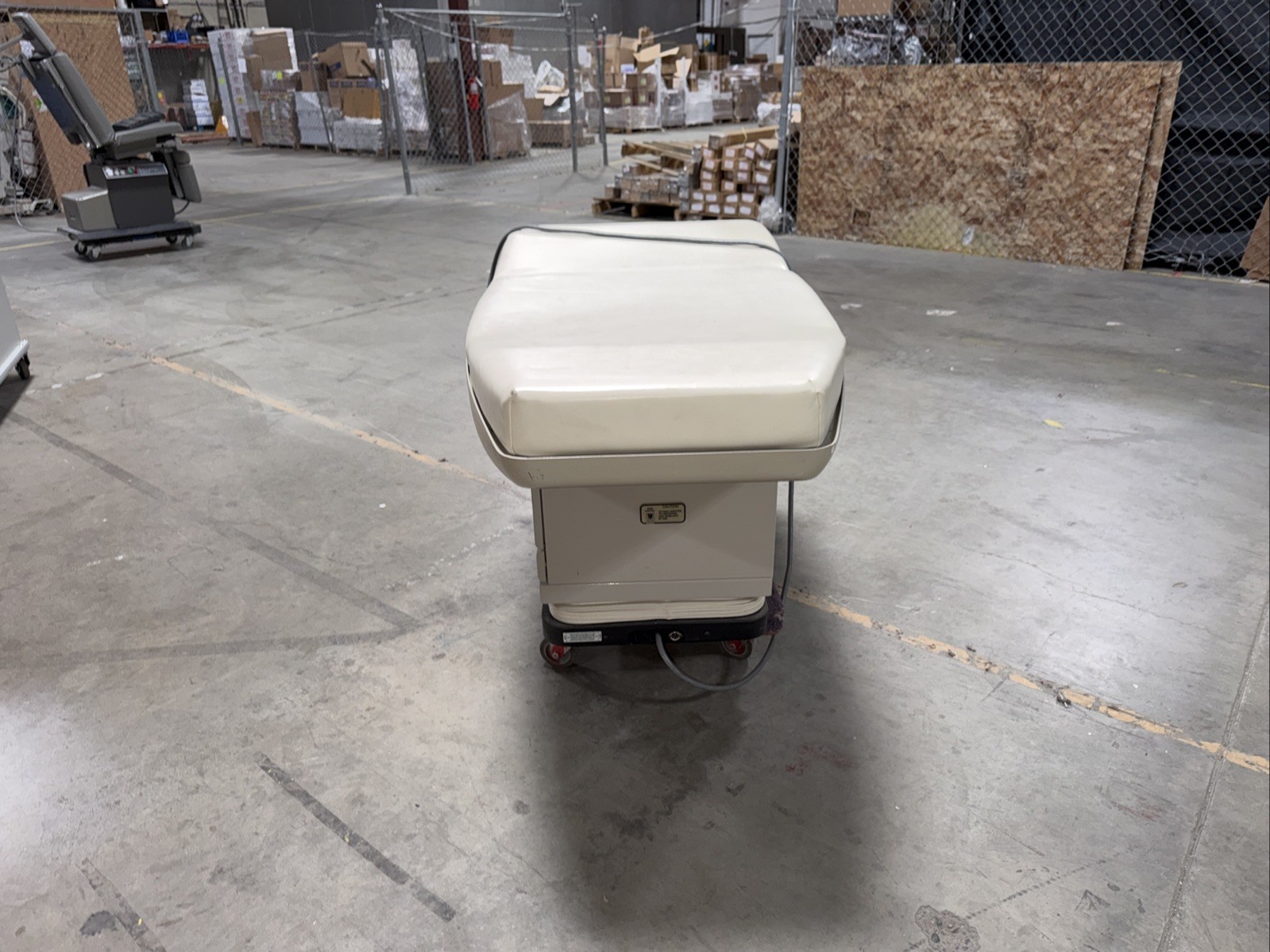 Midmark 405 Power Exam Table Working No Hand Control