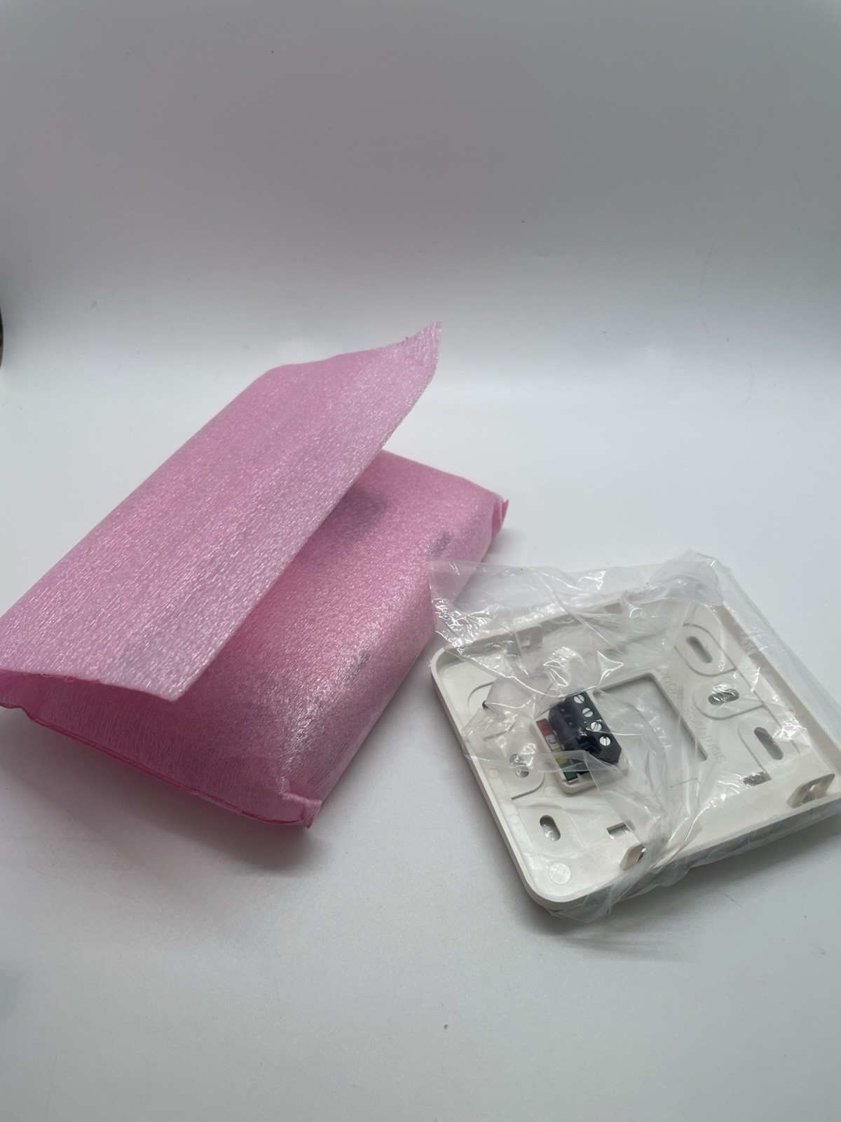 Carrier Infinity SYSTXCCSMS01 Smart Zone Sensor New Open Box
