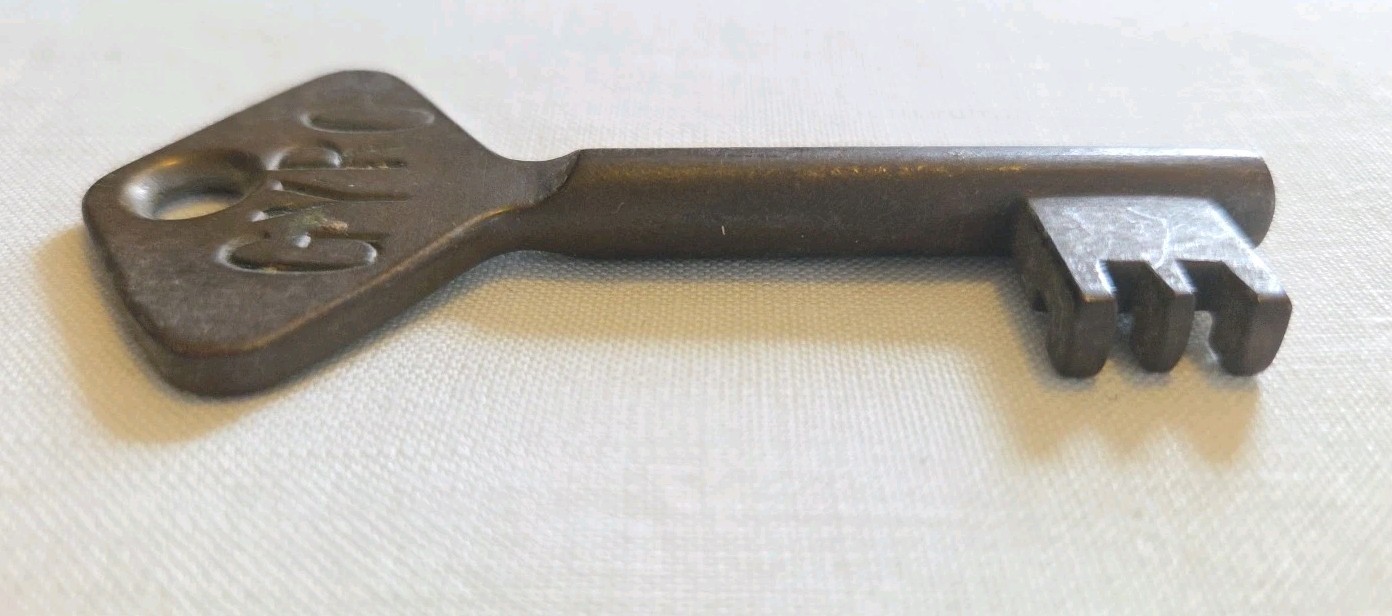 Solid Brass Skeleton Key Thick Barrel Marked GYRO Diamond Head Security Cabinet