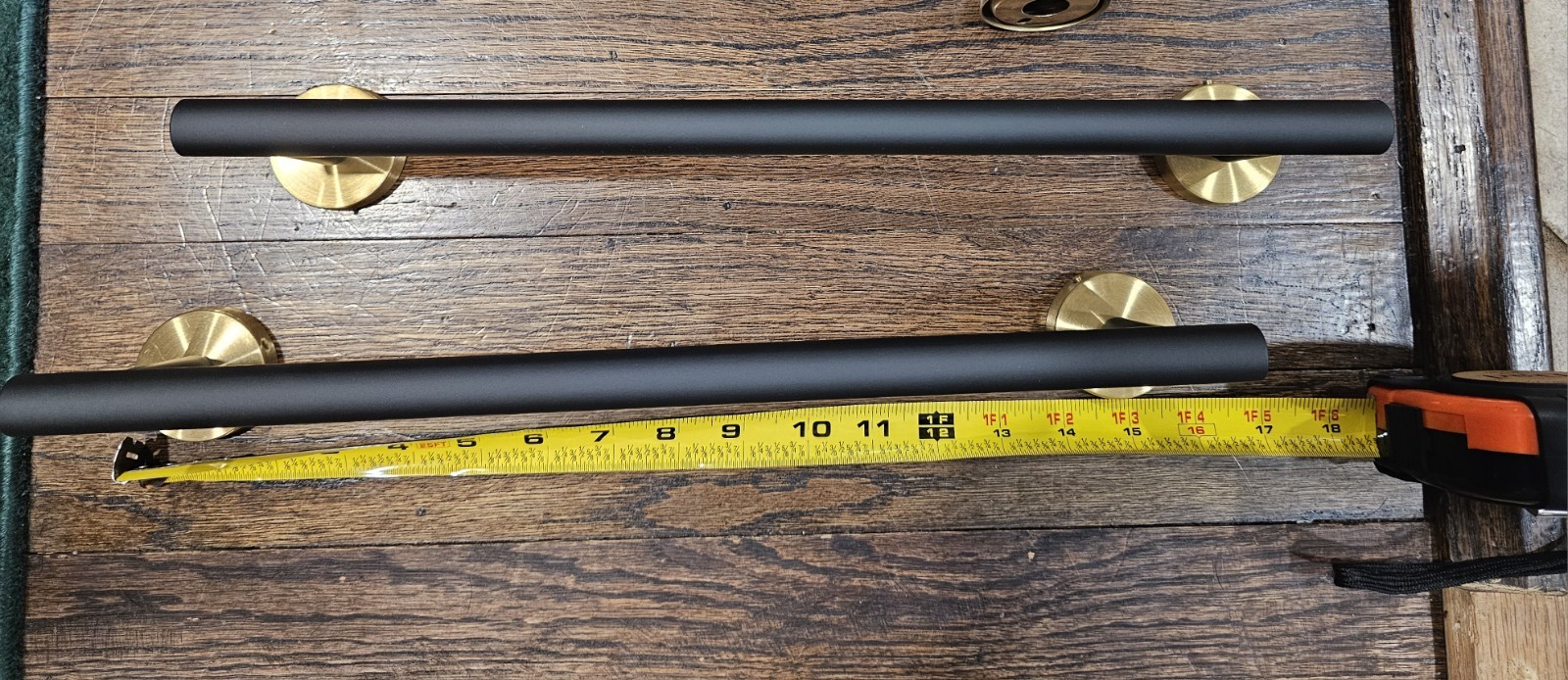 10pc Bathroom Hardware Set - Matte Black And Gold