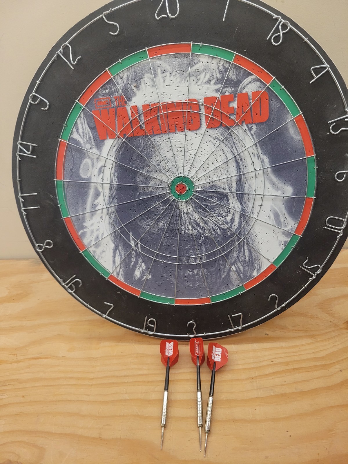 The Walking Dead Tournament Size Dart Board Zombie AMC 2013 Limited Edition