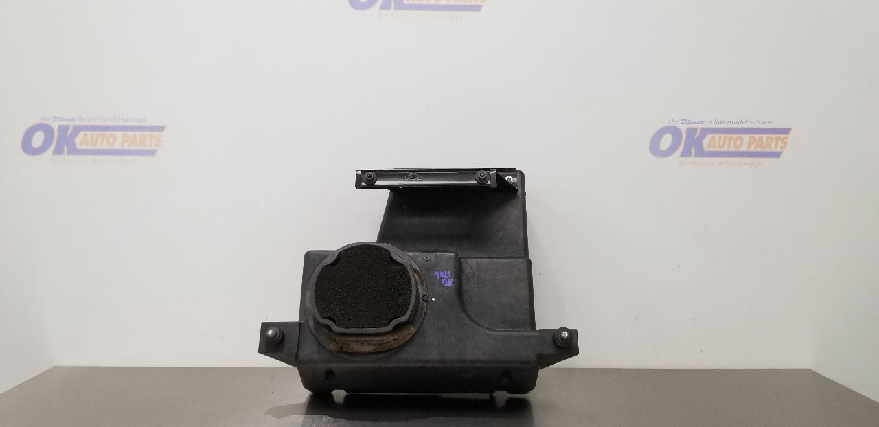 04 MERCURY MARAUDER OEM SUBWOOFER SPEAKER WITH AMPLIFIER AMP XW7F18C804AA