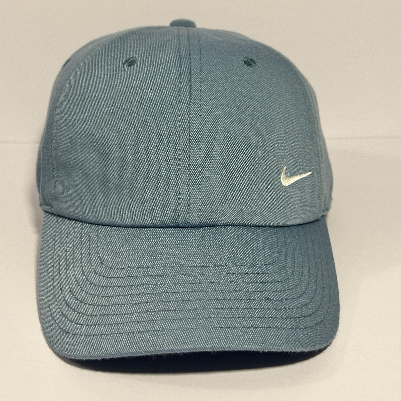 Nike Club Cap Hat Swoosh Unconstructed Blue StrapBack Unisex PreOwned