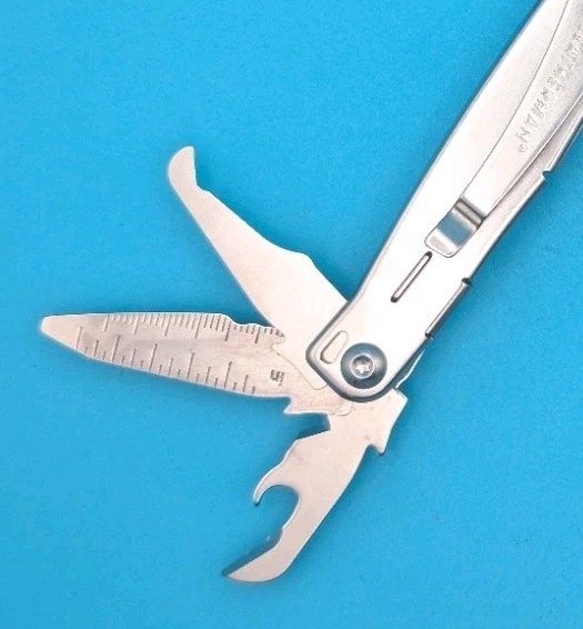 LEATHERMAN WINGMAN MULTI-TOOL! FAST SHIPPING!