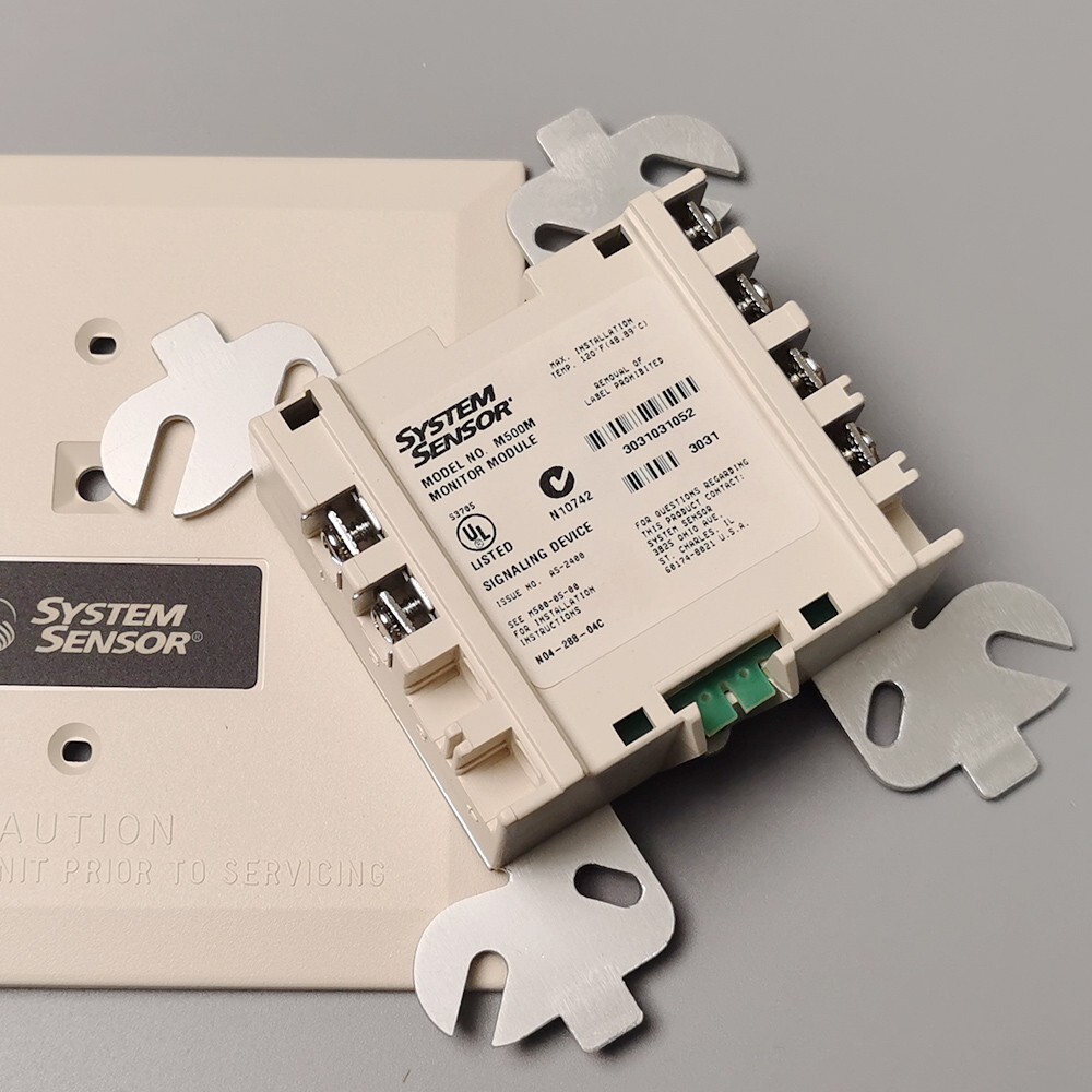 NEW SYSTEM SENSOR M500M MONITOR MODULE DISCONTINUED UNREPLACEABLE FREE SHIPPING