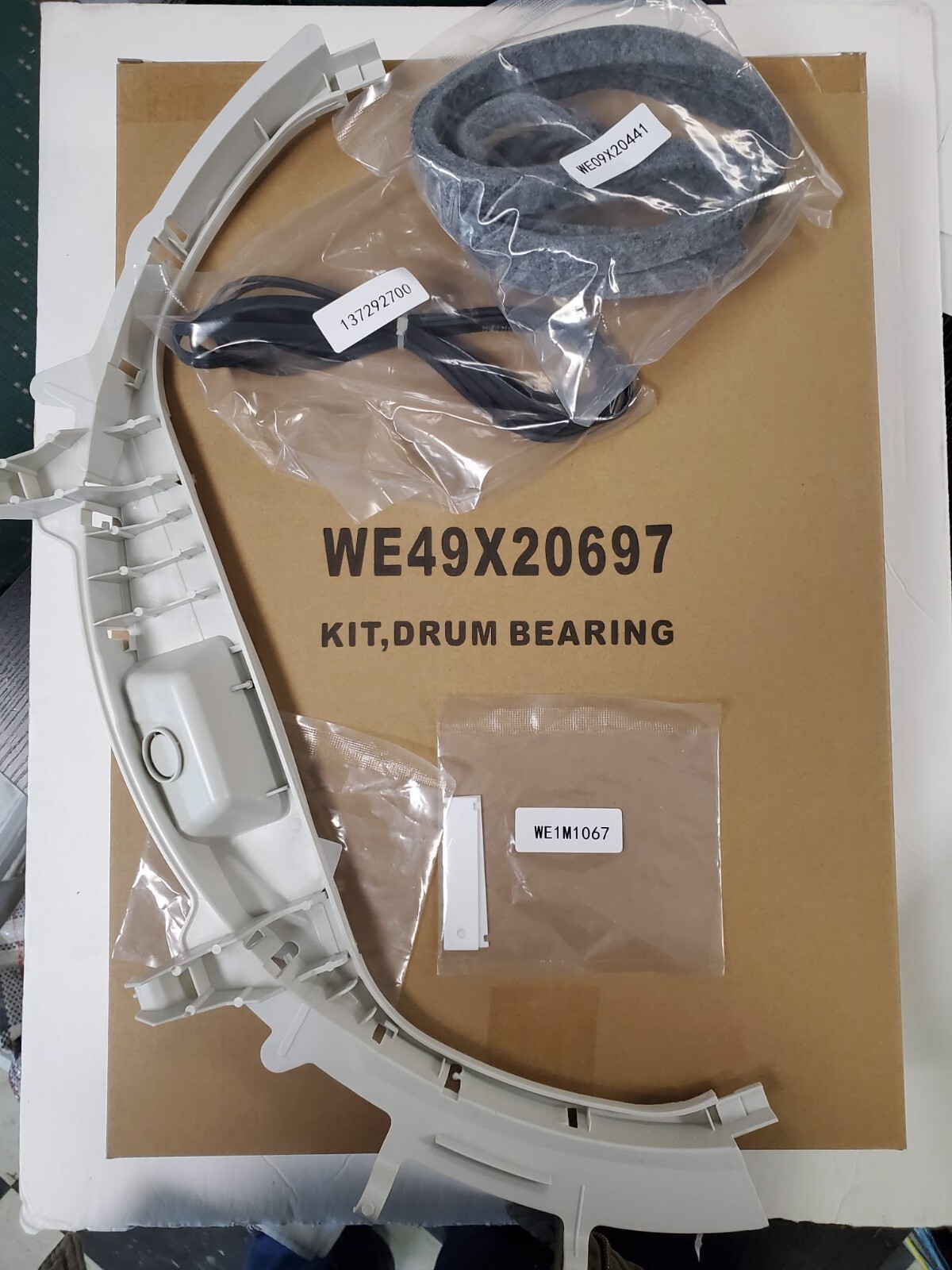 WE49X20697 Dryer Bearing Kit  for GE AP5806906 PS9493092- Open Box