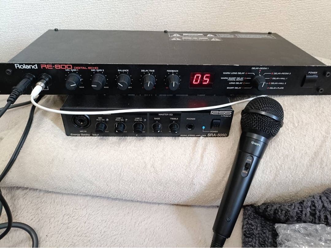 Roland RE-800 Vintage Digital Echo Reverb Delay Tested Working From Japan