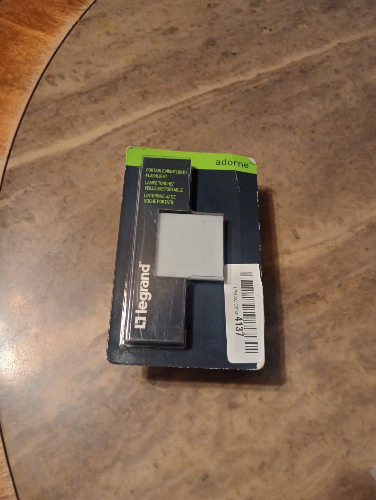Legrand Adorn AARNL2 Portable Nightlight Flashlight White New In Sealed Package