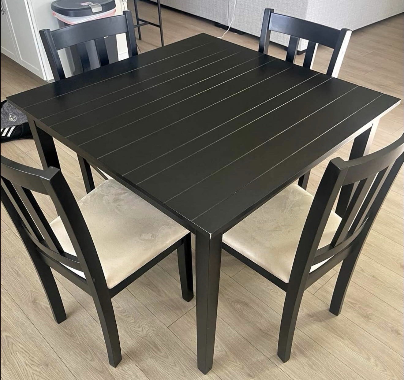 DHP Redmond 4 Pcs Traditional Dining Set Pick Up Only ( No Shipping )