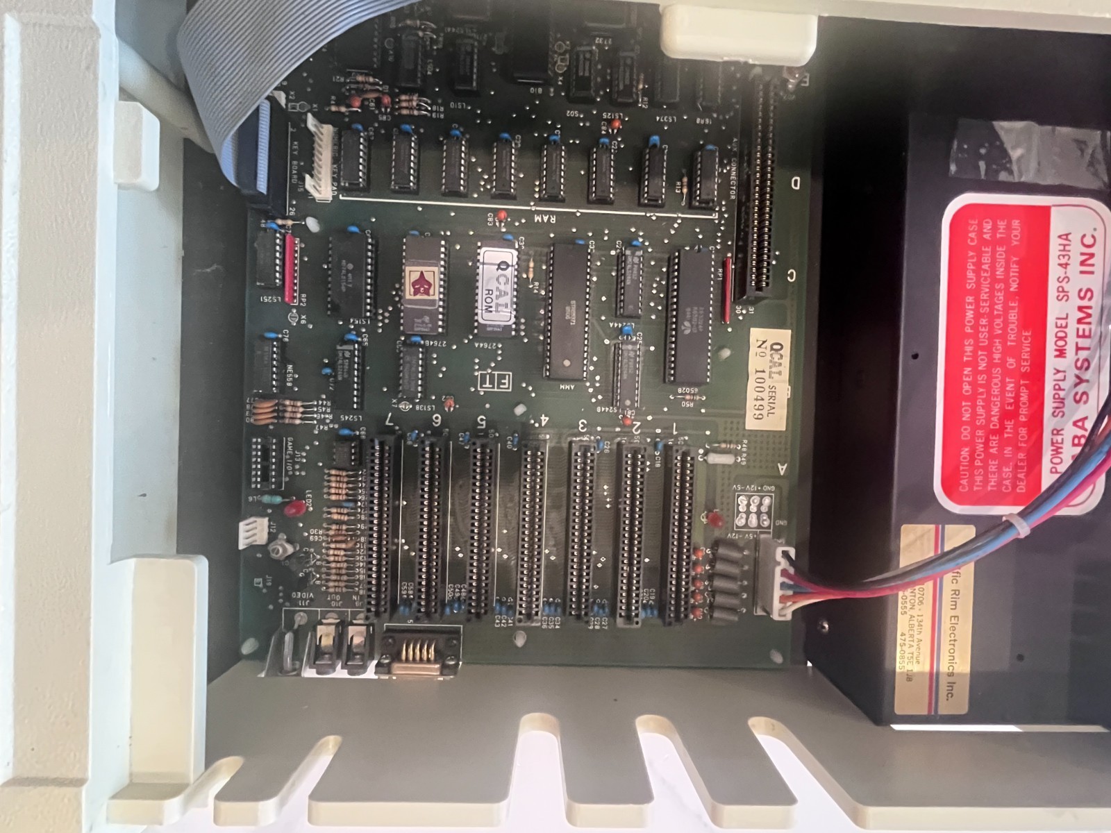 Rare Apple II Clone Dual Processor Computer Canadian Made Microcomputer QCAL 700