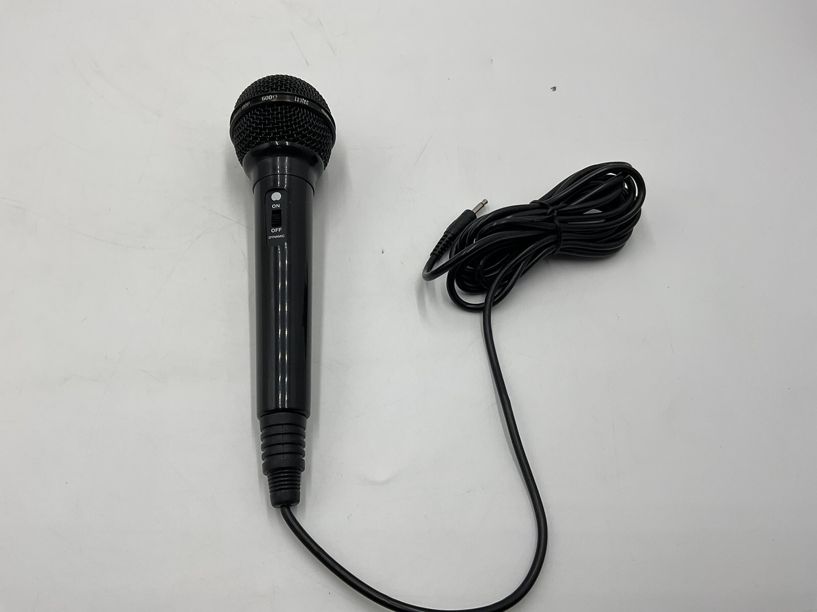 Labtec AM-22  Plastic Microphone Classic with Cable Untested