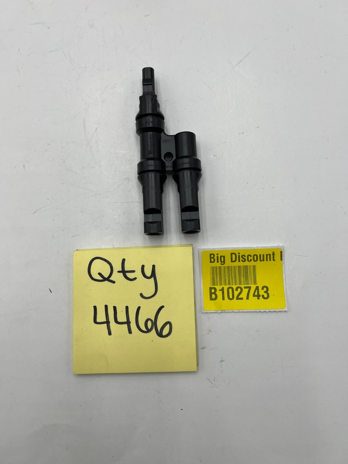 Renogy Solar Panel Parallel Branch Connectors Black CNCT-MC4Y