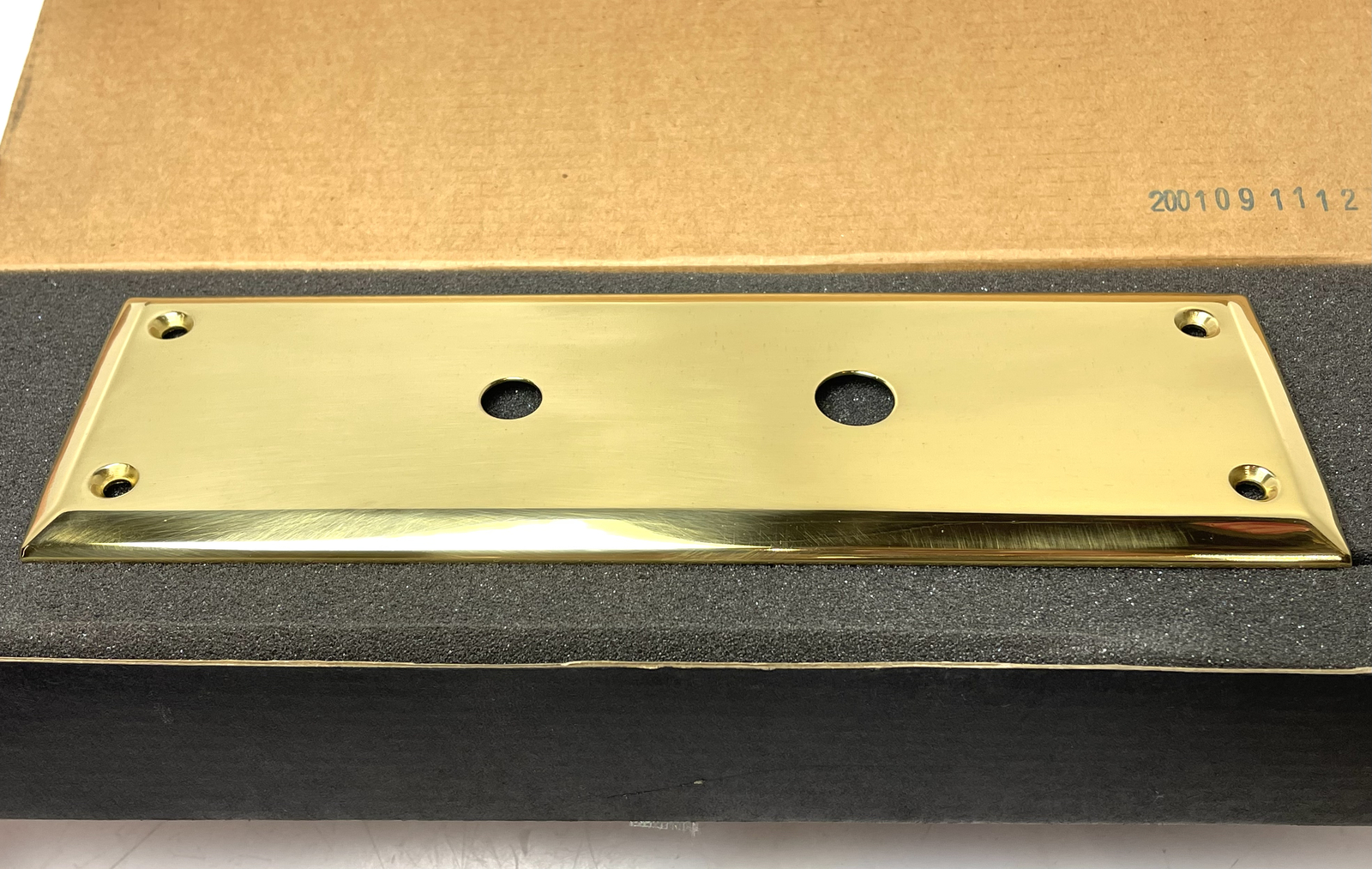 Von Morris Hardware 84111-605 Door Plate, Highly Polished Brass