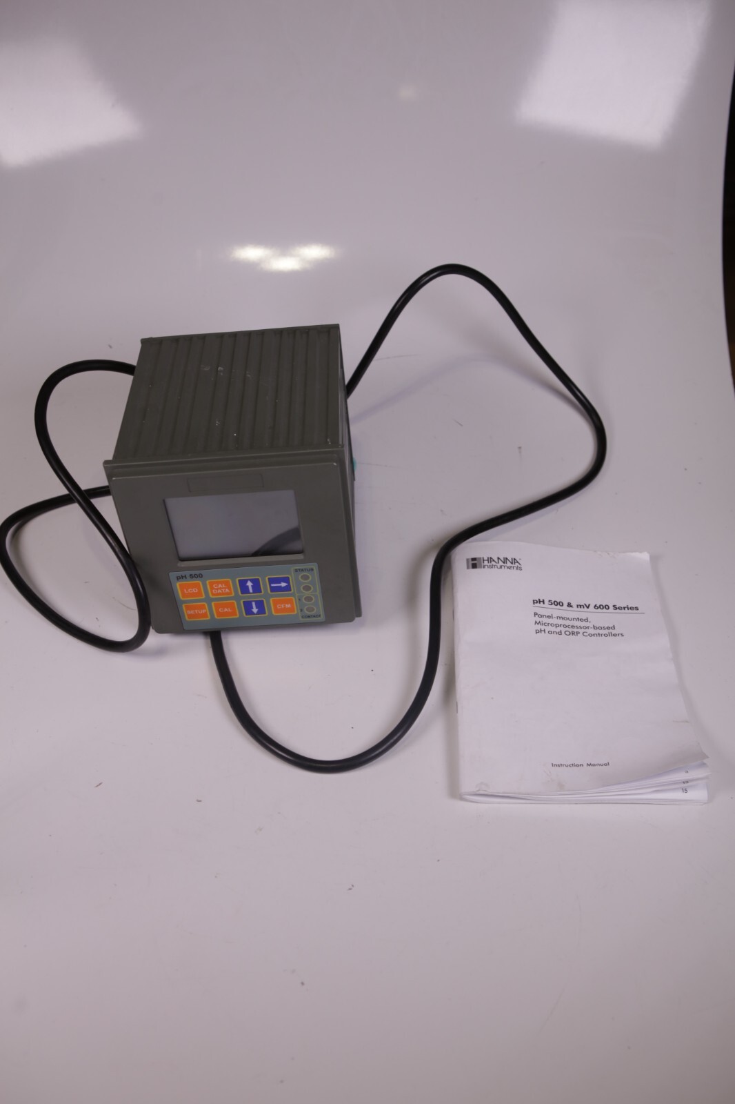 Hanna Instruments pH500  pH Process Controller pH meter