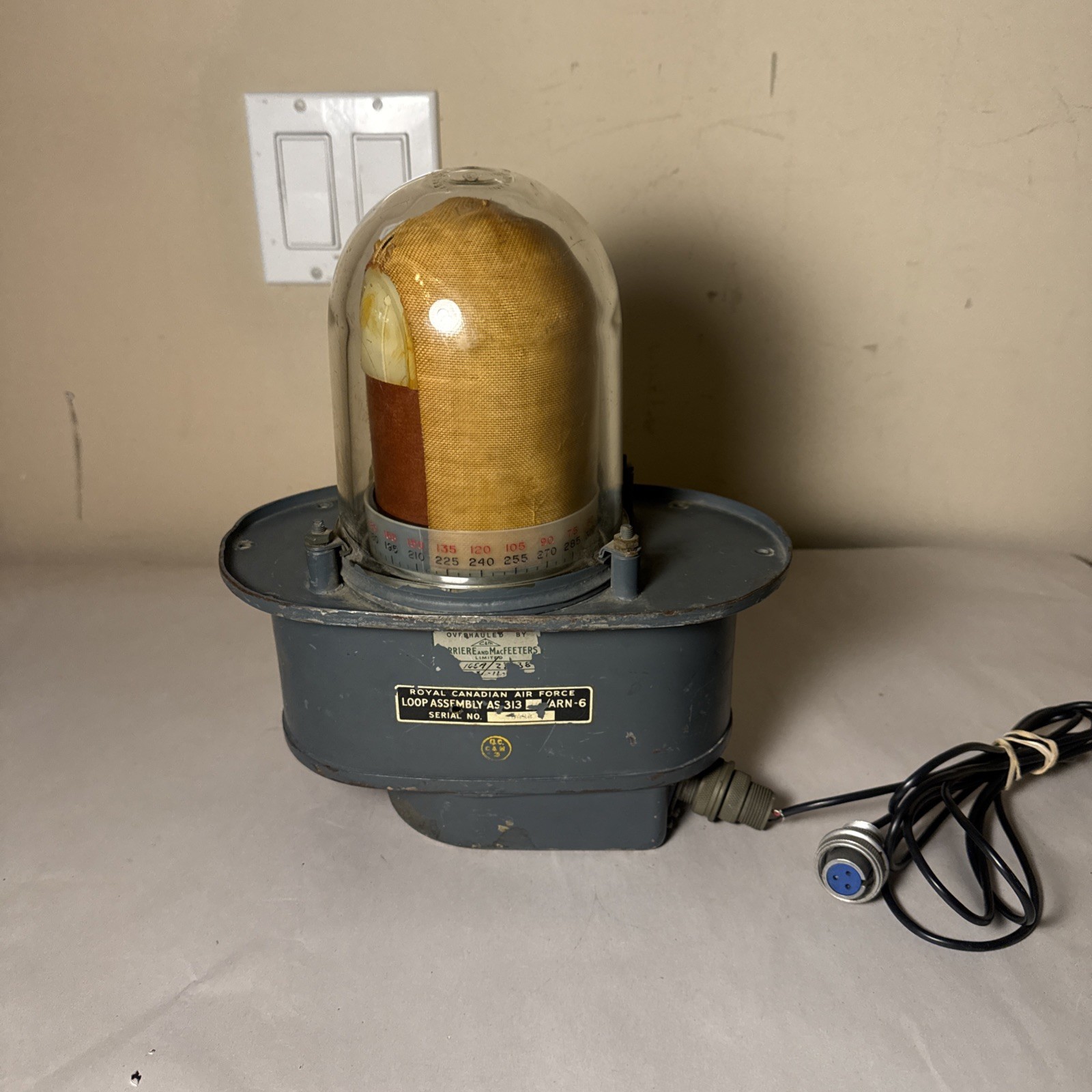 VINTAGE AIRCRAFT AVIATION LOOP ANTENNA Assembly AS-313B/ARN-6