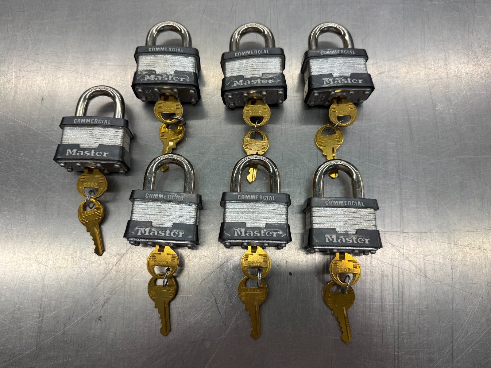 Master Lock 1 Commercial Padlocks Keyed Alike 3902 Laminated Steel New Lot of 7