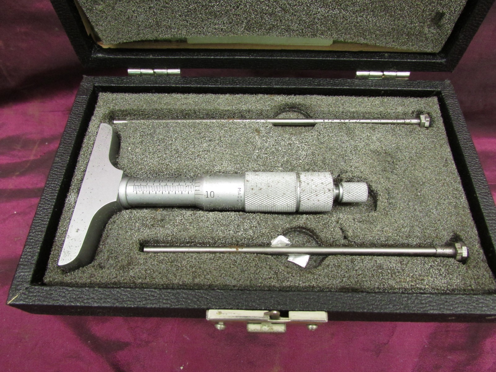 Vintage Craftsman mechanical depth Micrometer with case