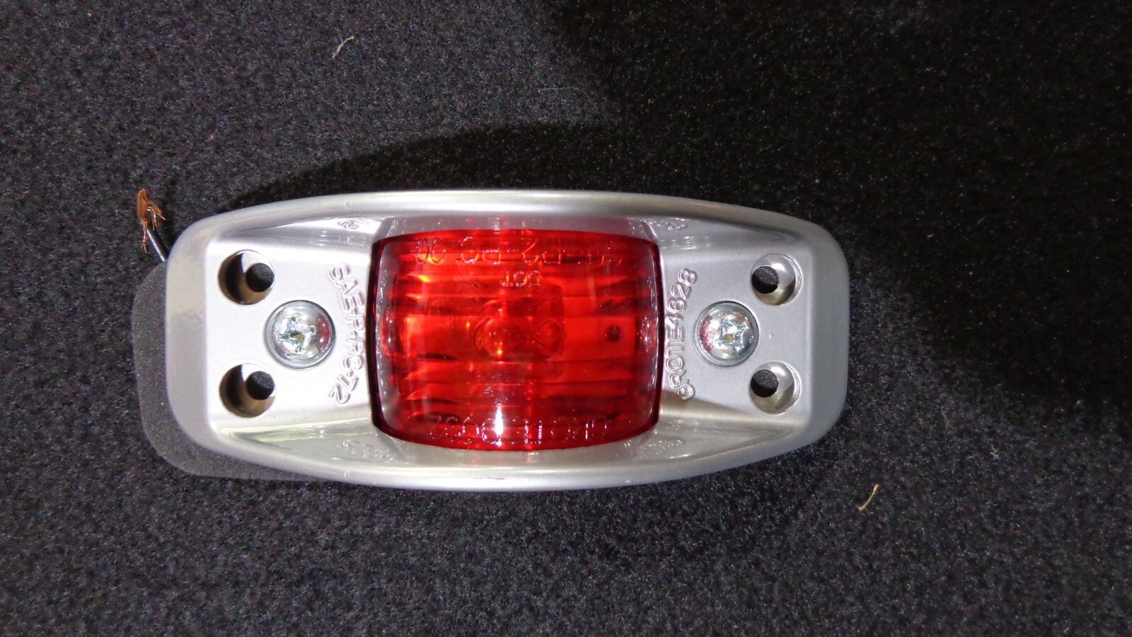 Grote 46282  Red Clearance/Marker Lamp, Aluminum, Red Lens