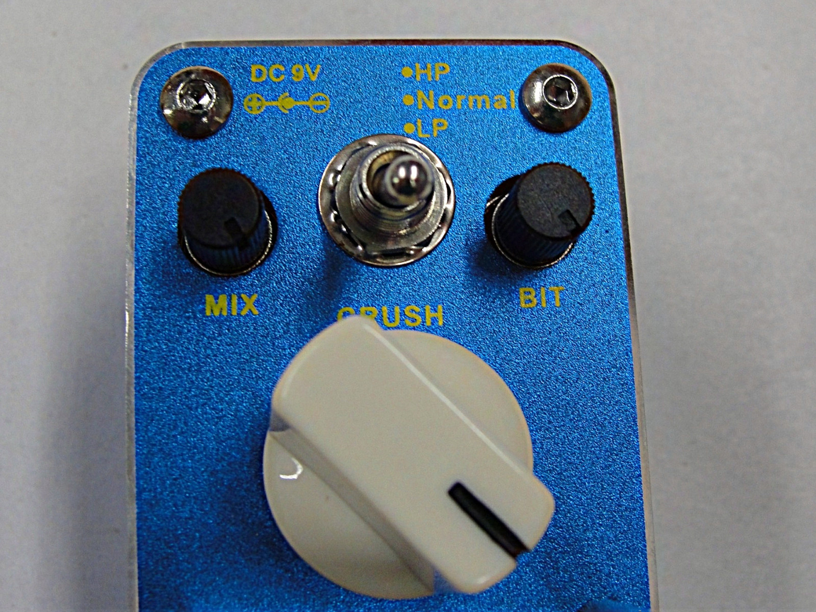 Tom's Line Engineering AMO-3 MARIO Bit Crusher Guitar Effects Pedal
